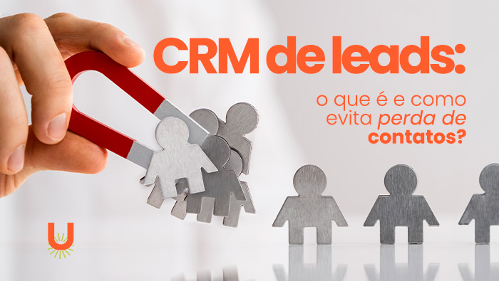 Mão segurando um ímã atraindo figuras humanas metálicas, simbolizando captação, organização e gestão de contatos.